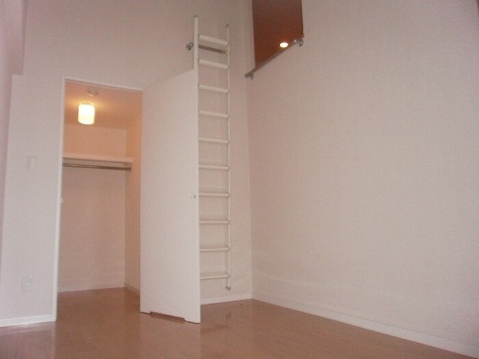 物件内観写真16　(内観写真)