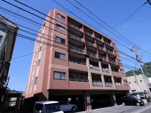 マキシム足立外観写真