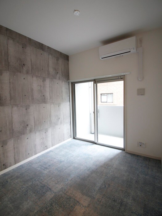 物件内観写真2　(居室)