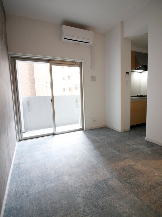 物件内観写真3　(居室)