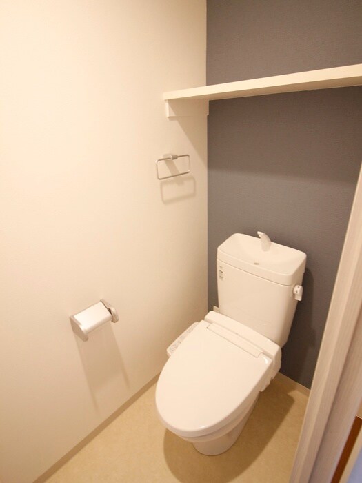 物件内観写真5　(トイレ)