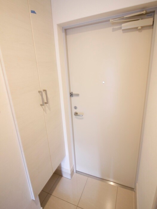 物件内観写真11　(玄関)