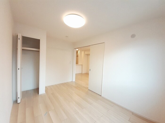 物件内観写真12　(収納)