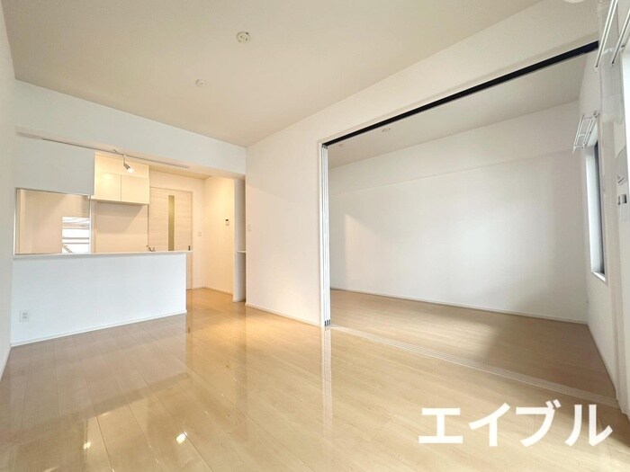 物件内観写真3　(居室)