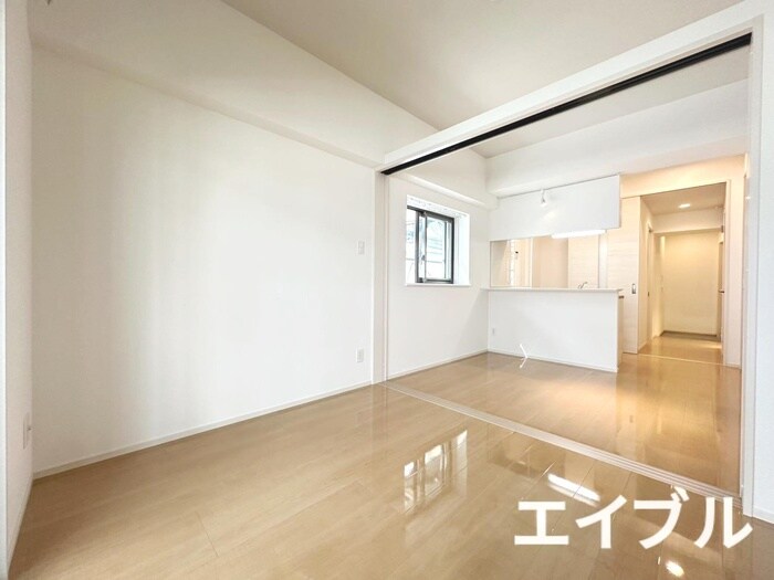 物件内観写真4　(居室)