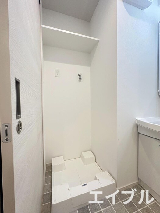 物件内観写真8　(洗濯機置場)