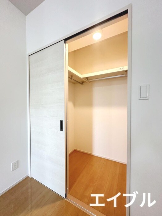 物件内観写真10　(収納)