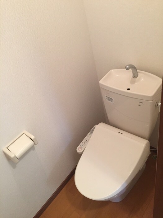 物件内観写真13　(トイレ)