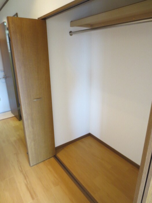 物件内観写真7　(収納)