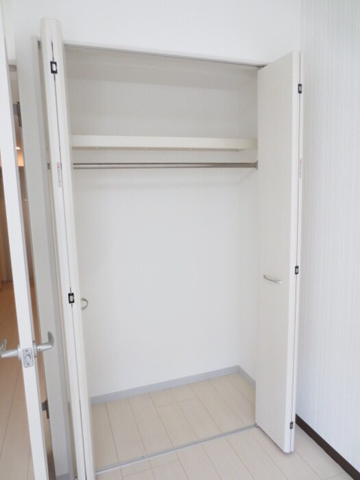 物件内観写真10　(収納)