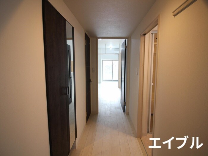 物件内観写真18　(廊下)