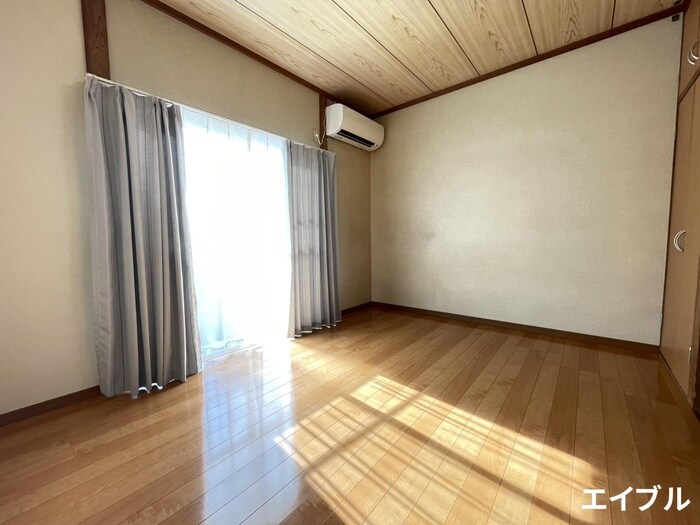 物件内観写真13　(居室)