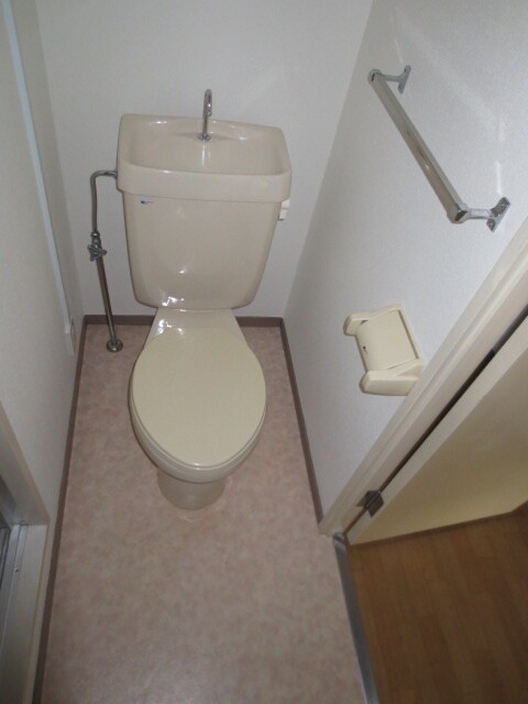 物件内観写真11　(トイレ)