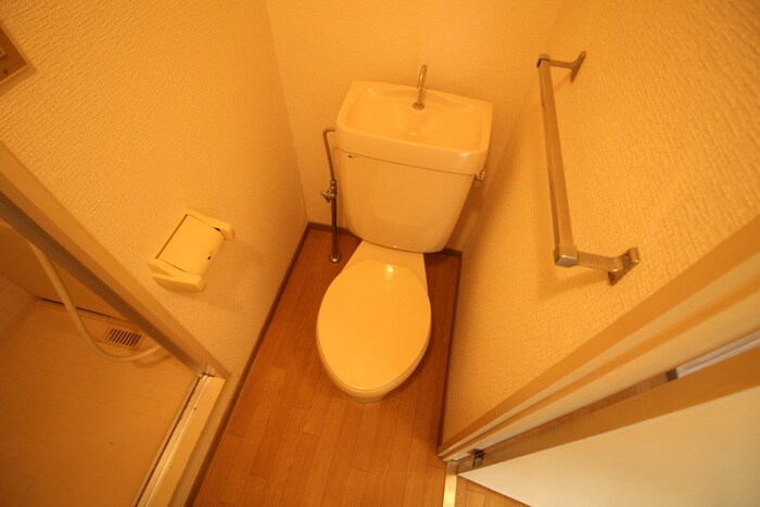 物件内観写真14　(トイレ)