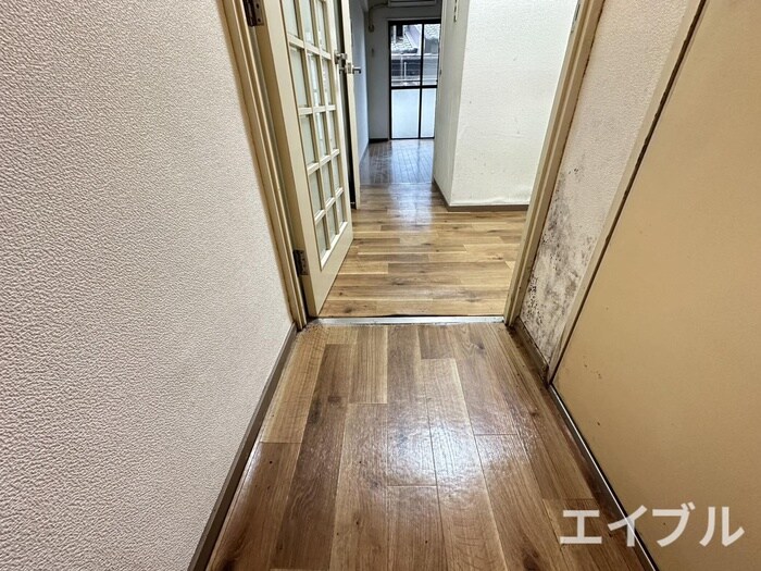 物件内観写真15　(廊下)