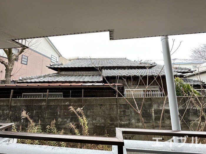 物件内観写真22　(室内からの展望)