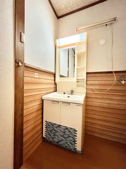 物件内観写真9　(洗面)