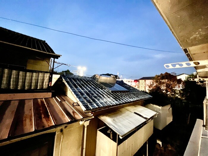 物件内観写真12　(室内からの展望)