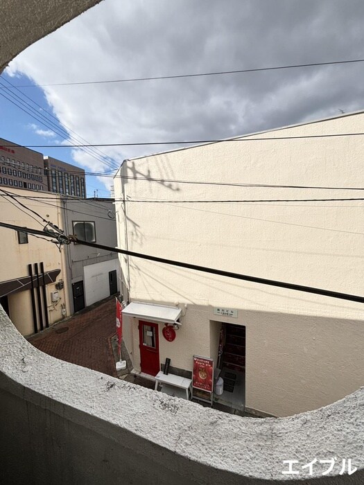 物件内観写真11　(室内からの展望)