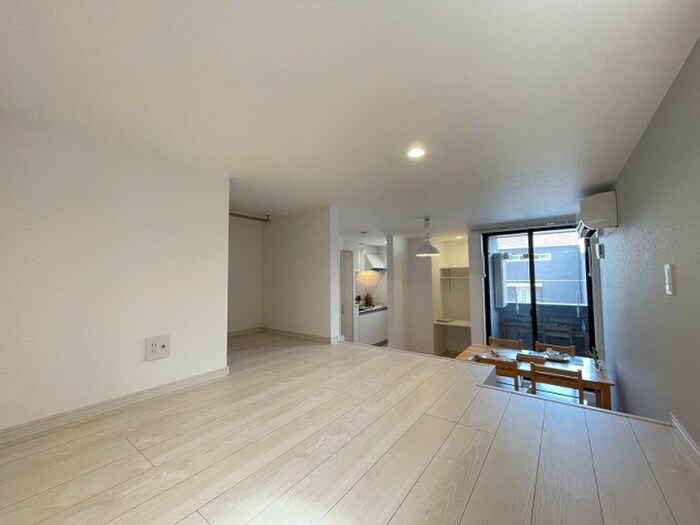 物件内観写真6　(居室)