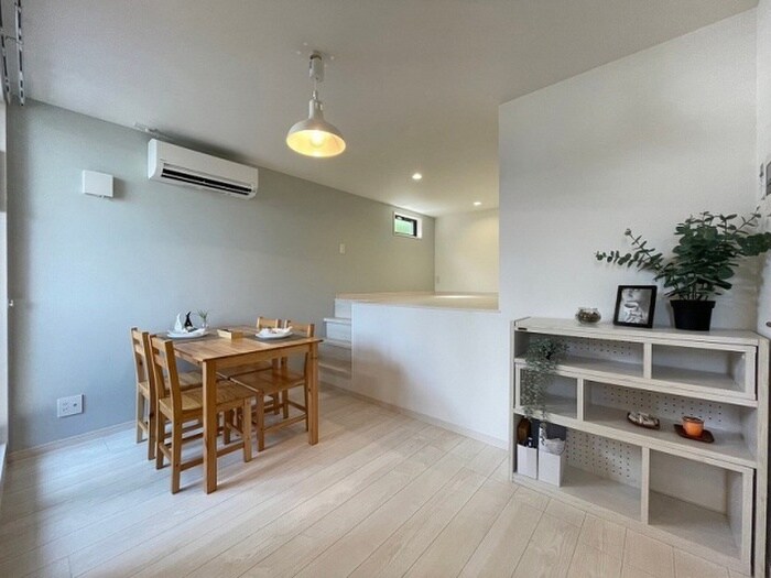 物件内観写真3　(居室)