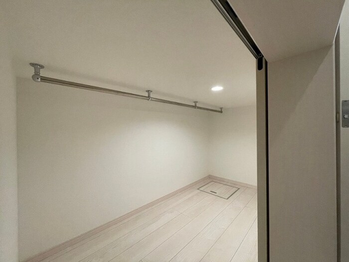 物件内観写真11　(収納)