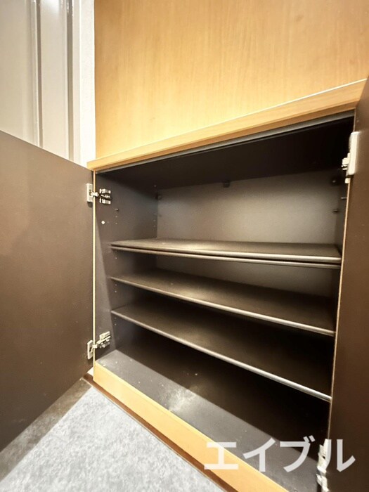 物件内観写真7　(靴箱)