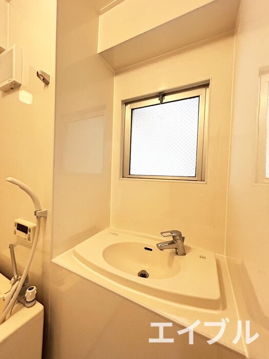 物件内観写真8　(洗面)