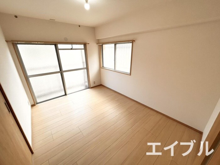 物件内観写真18　(居室)