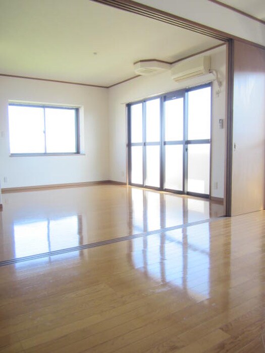 物件内観写真5　(居室)