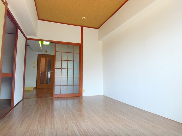 物件内観写真7　(居室)