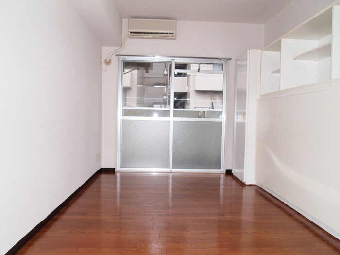 物件内観写真6　(居室)