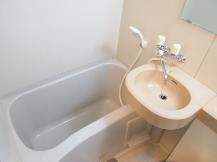 物件内観写真8　(バス／シャワールーム等)