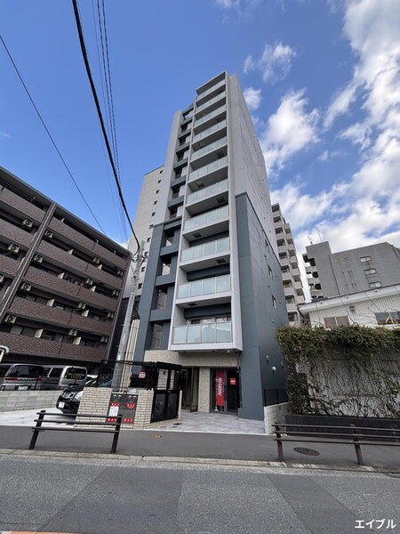 ＭＯＤＥＲＮＰＡＬＡＺＺＯ平尾外観写真