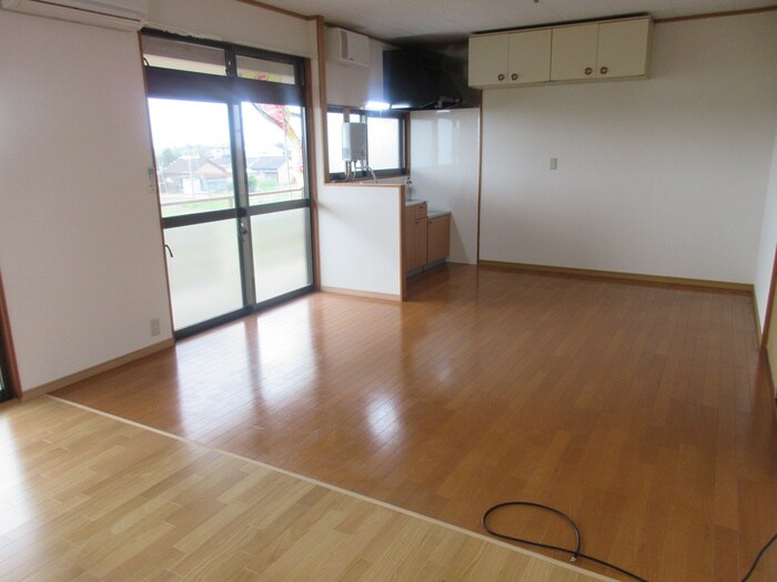 物件内観写真4　(居室)