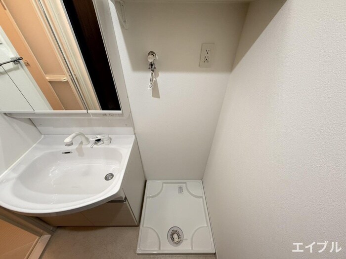 物件内観写真13　(洗濯機置場)