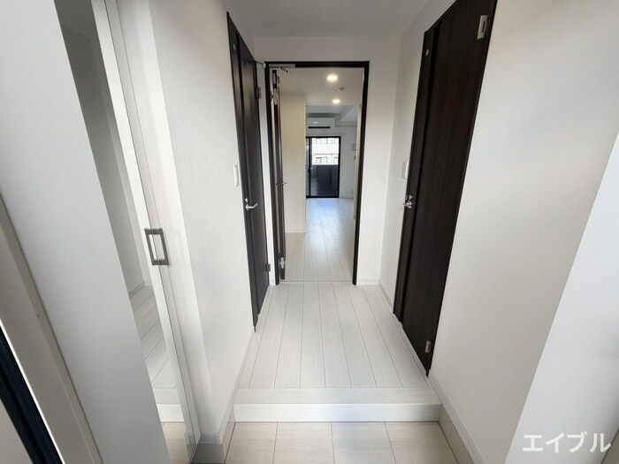 物件内観写真17　(廊下)