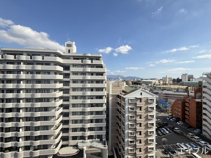 物件内観写真22　(室内からの展望)