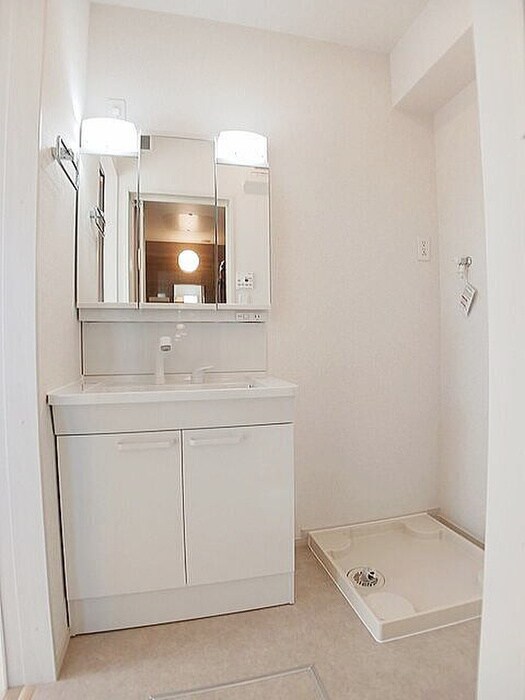 物件内観写真8　(洗面)