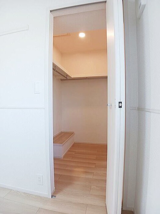 物件内観写真9　(収納)