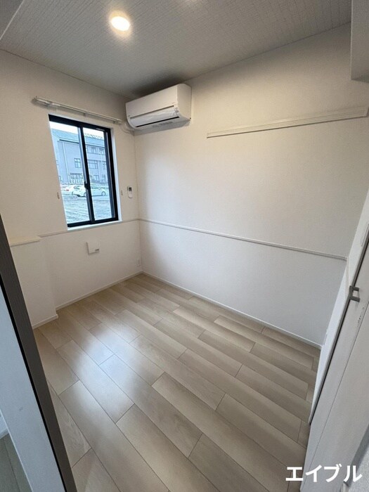 物件内観写真13　(居室)