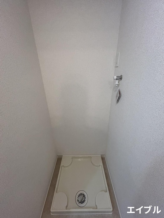 物件内観写真13　(洗濯機置場)