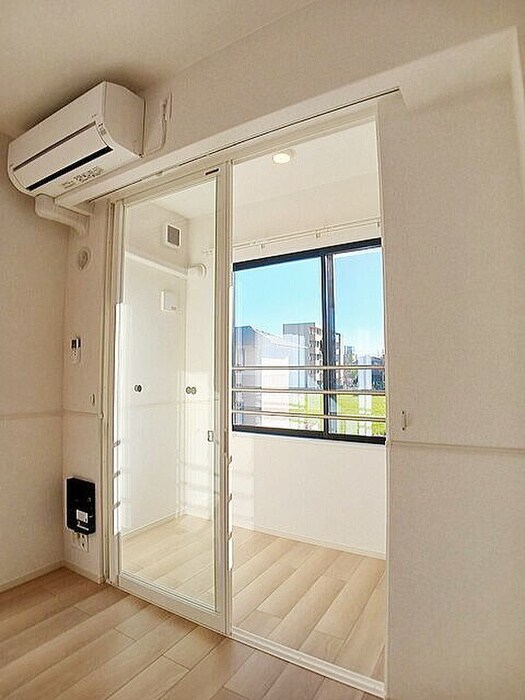 物件内観写真11　(ベランダ・バルコニー)