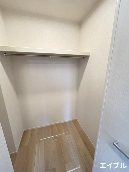 物件内観写真15　(収納)