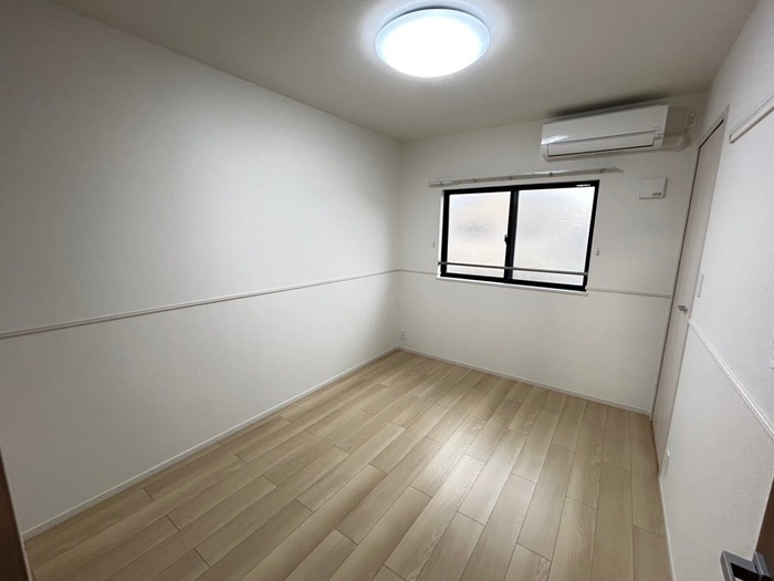 物件内観写真15　(居室)