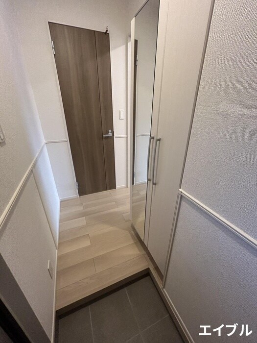 物件内観写真21　(玄関)