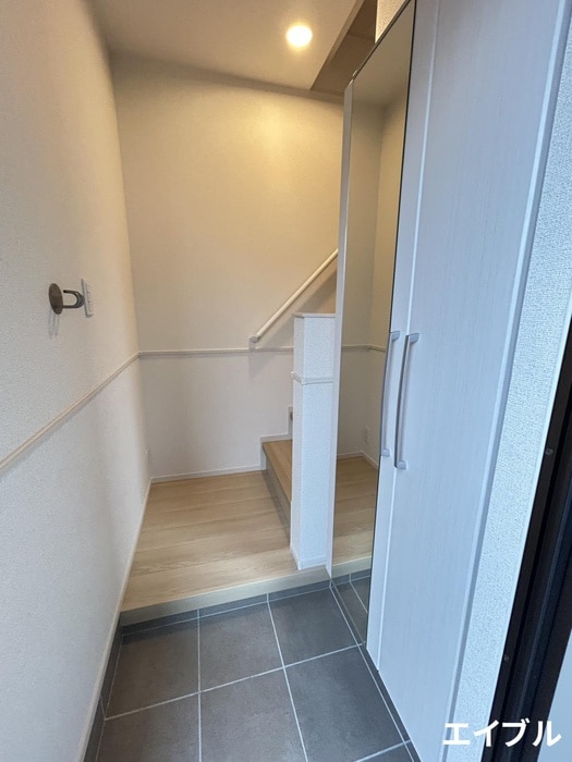 物件内観写真22　(玄関)