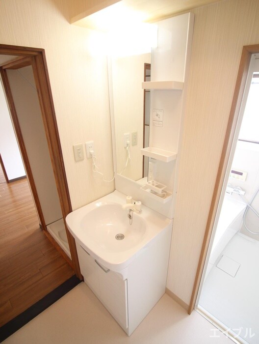 物件内観写真9　(洗面)