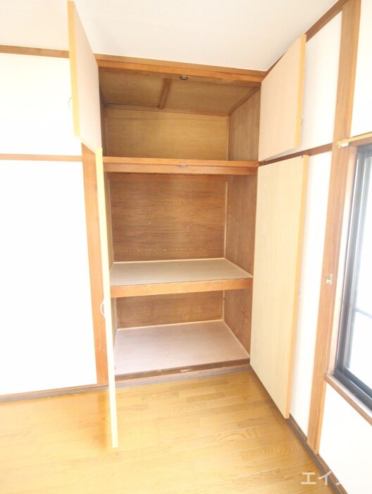 物件内観写真13　(収納)