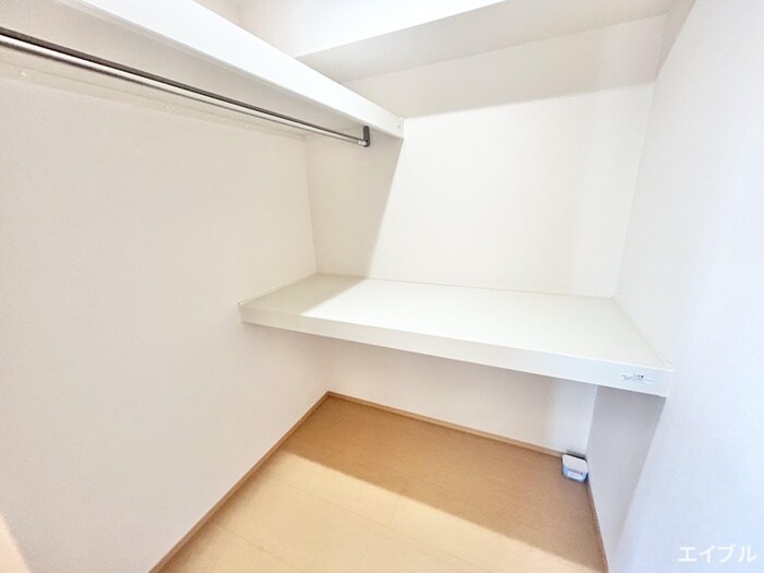 物件内観写真10　(収納)